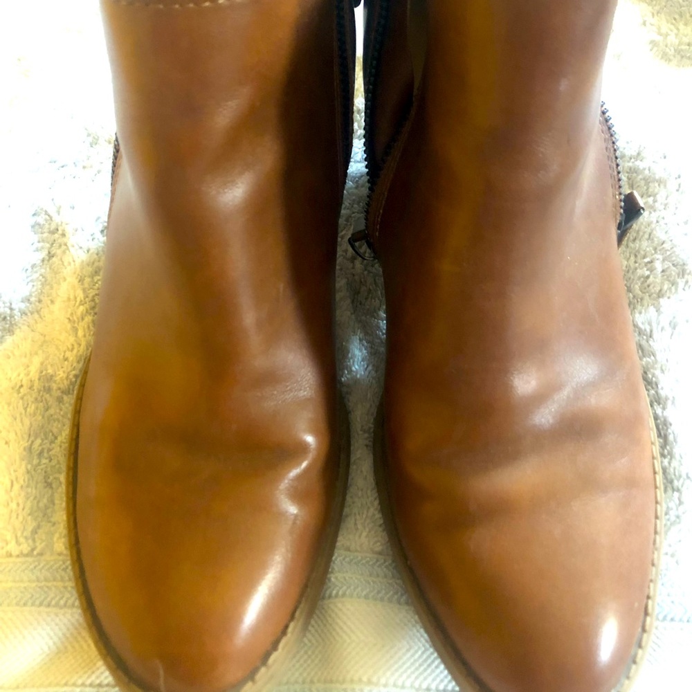 Womens double zipper Dolce Vita ankle boot